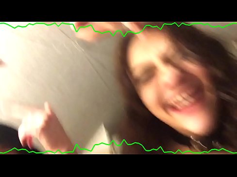 ❤️ 两位性感的黑发美女情感内裤留住混蛋古怪的婊子 ️ Porn video❤