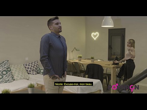 ❤️ PORNBCN 4K 一个成熟的女人与大乳房要肛门性交年轻的男妓与大阴茎口交amortism硬他妈的手工作狗风格阴部舔高潮法语字幕 ️ Porn video❤