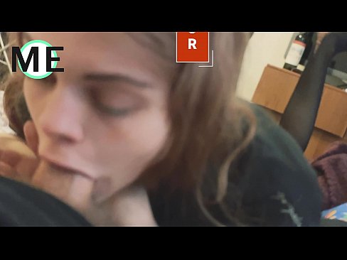 ❤️ 喉咙的鸡巴,撕裂的连裤袜和撕裂的高跟鞋很好地满足了 ️ Porn video❤